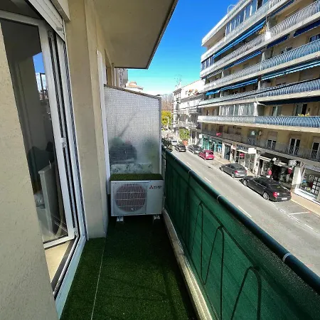 Superbe Idéalement Situé à * Cannes