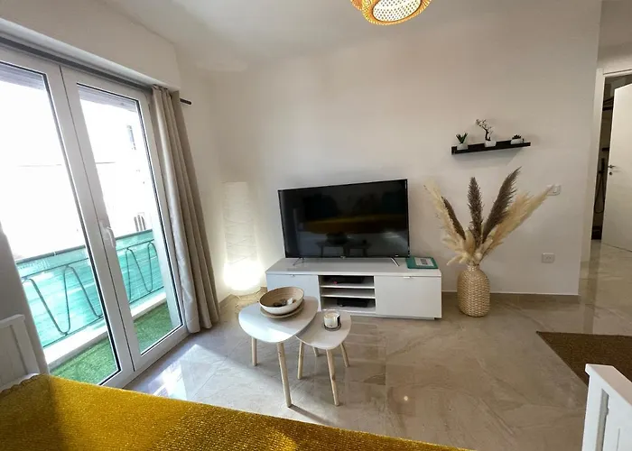 Centre, T2 Moderne Renove, Balcon Clim&wifi Cannes