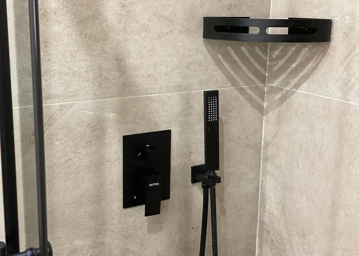 Centre, T2 Moderne Renove, Balcon Clim&wifi Cannes